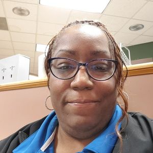 Meet your Posher, Stacie